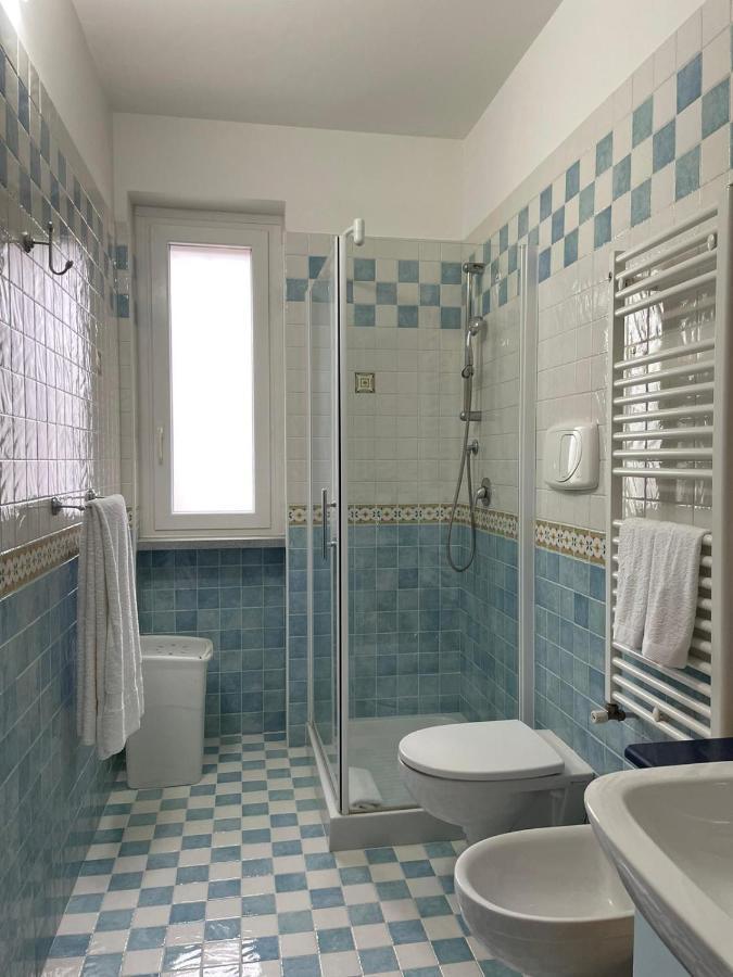 Il Vecchio Carrubo - Villa Con Piscina A Sfioro Macchia di Monte Eksteriør billede