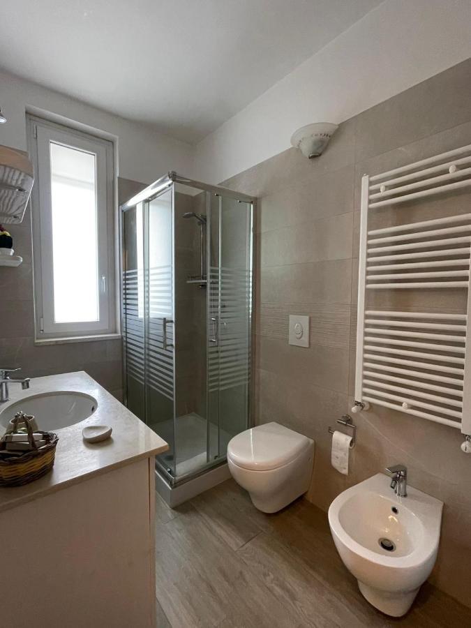 Il Vecchio Carrubo - Villa Con Piscina A Sfioro Macchia di Monte Eksteriør billede