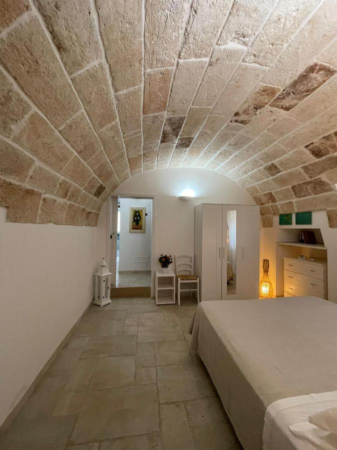 Il Vecchio Carrubo - Villa Con Piscina A Sfioro Macchia di Monte Eksteriør billede